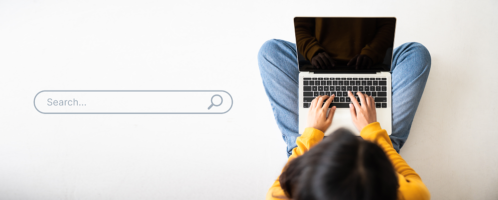 girl-with-laptop